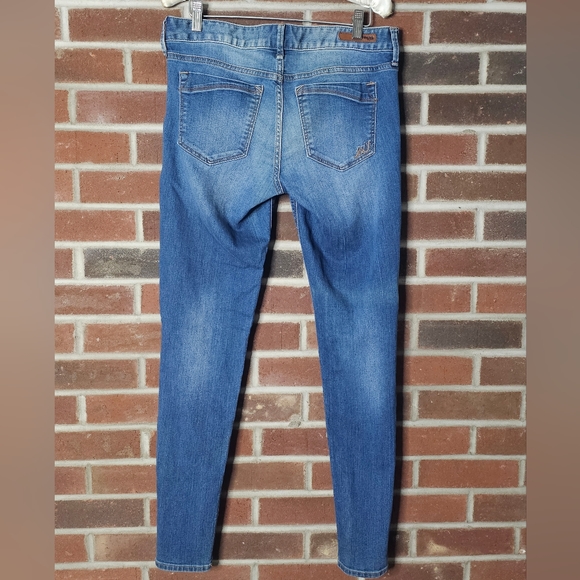 Express Jeans: Stella Low Rise Legging Jeans ❤️ - Picture 2 of 8